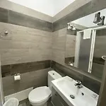 Cassandra Hotel Buzanada