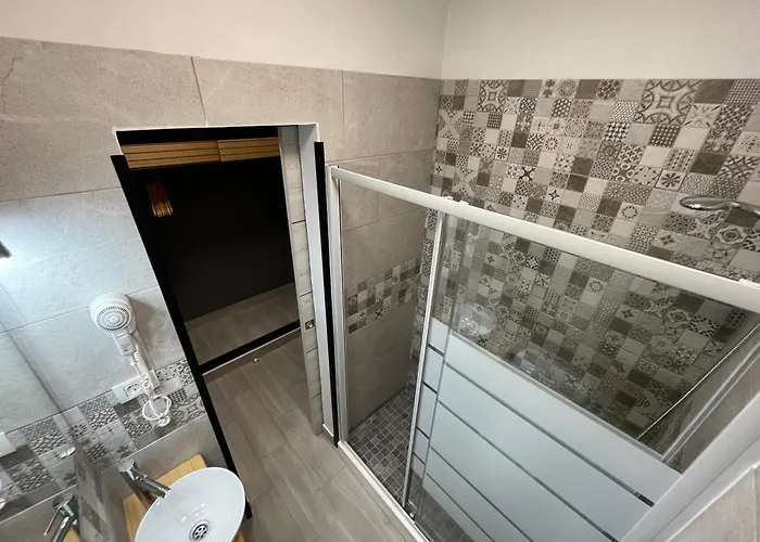 Hotel Cassandra Buzanada