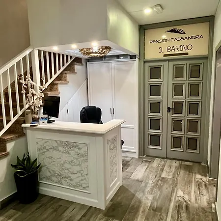 Cassandra Hotel