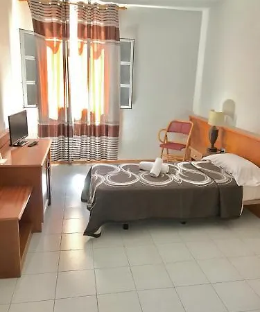 Ξενοδοχείο Cassandra Buzanada